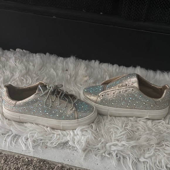 Sparkling Rhinestone Sneakers - Picture 2 of 4